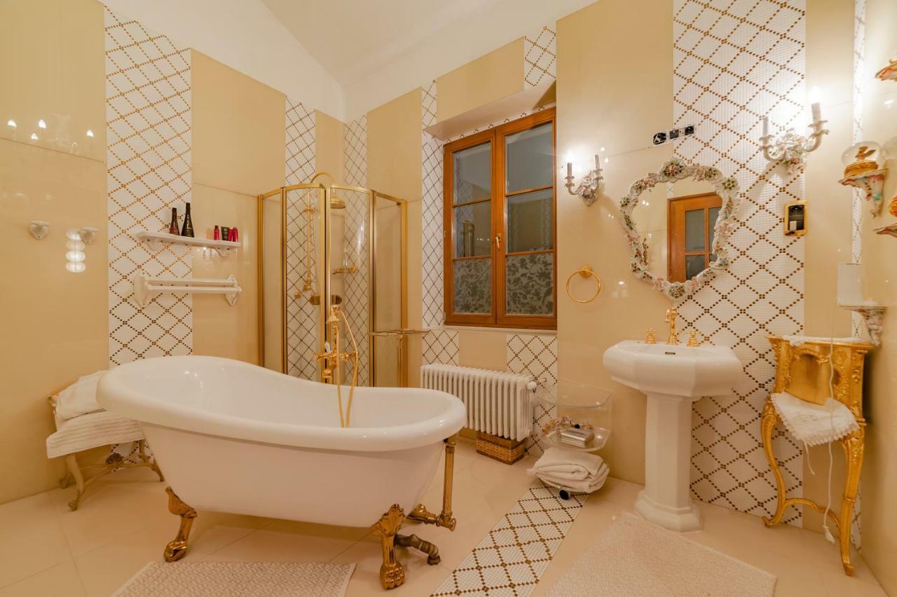Unique Luxury Loft With Terrace In Old Town Apartment Прага Екстериор снимка