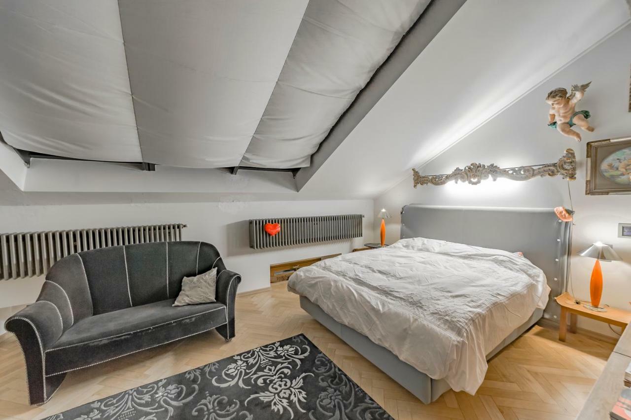 Unique Luxury Loft With Terrace In Old Town Apartment Прага Екстериор снимка