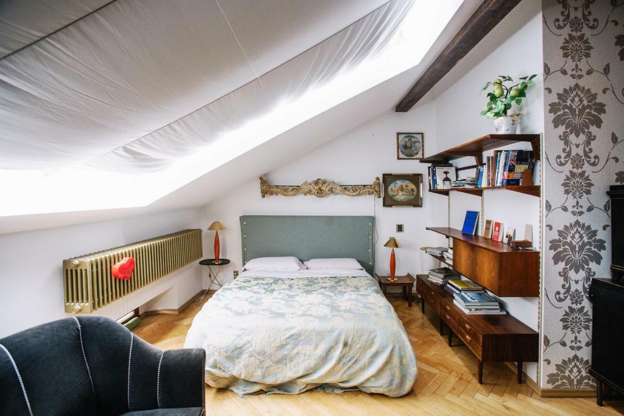 Unique Luxury Loft With Terrace In Old Town Apartment Прага Екстериор снимка